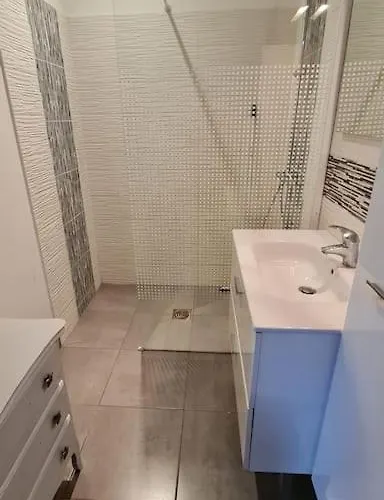 1 A 2personnes Apartment *